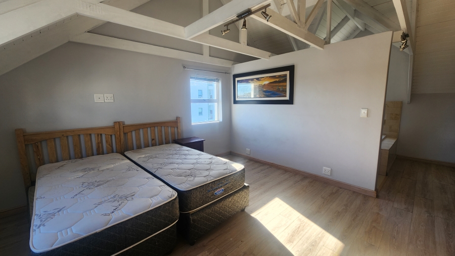 4 Bedroom Property for Sale in Westcliff Western Cape